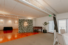 Load image into Gallery viewer, Miss Arya Flower Wall