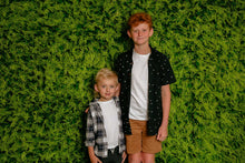 Load image into Gallery viewer, Green Wall