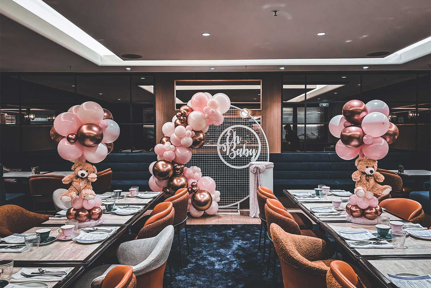Elegant baby shower balloon garland and decorations for a special celebration in Auckland