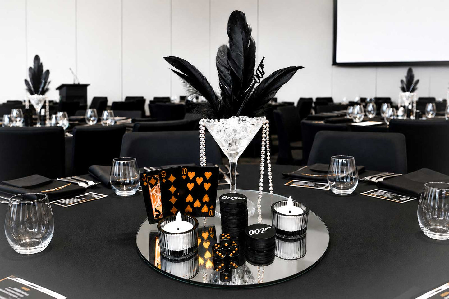 007 James Bond Centrepiece