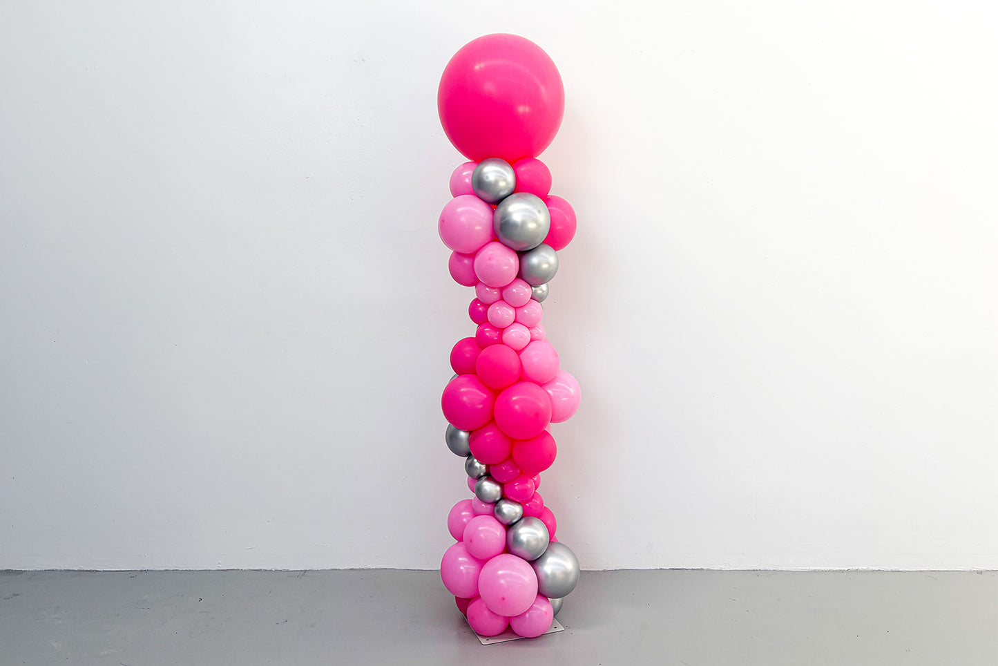 Balloon column display for event entrance decoration in Auckland