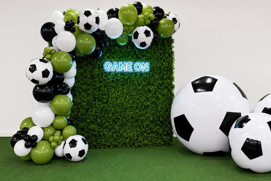 Organic balloon garland in custom colours for birthdays, corporate events and celebrations in Auckland