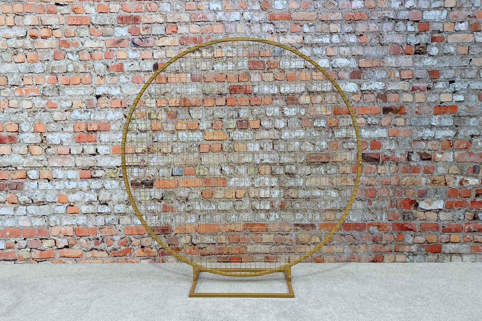Gold mesh circle backdrop for parties, weddings, or event décor
