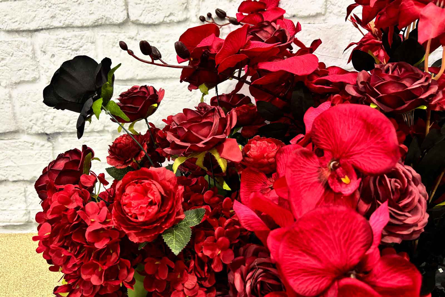 Hire artificial flowers for professional event styling and corporate photo moments