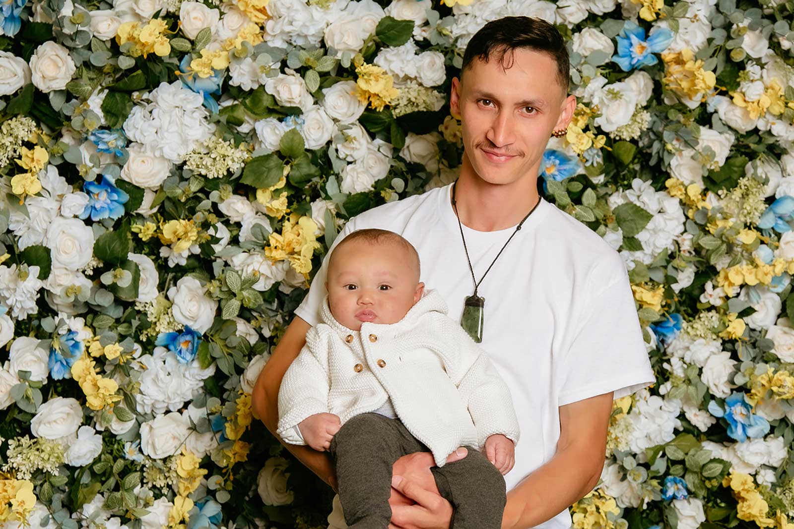 Vibrant flower wall backdrop for kids’ themed photoshoots and parties