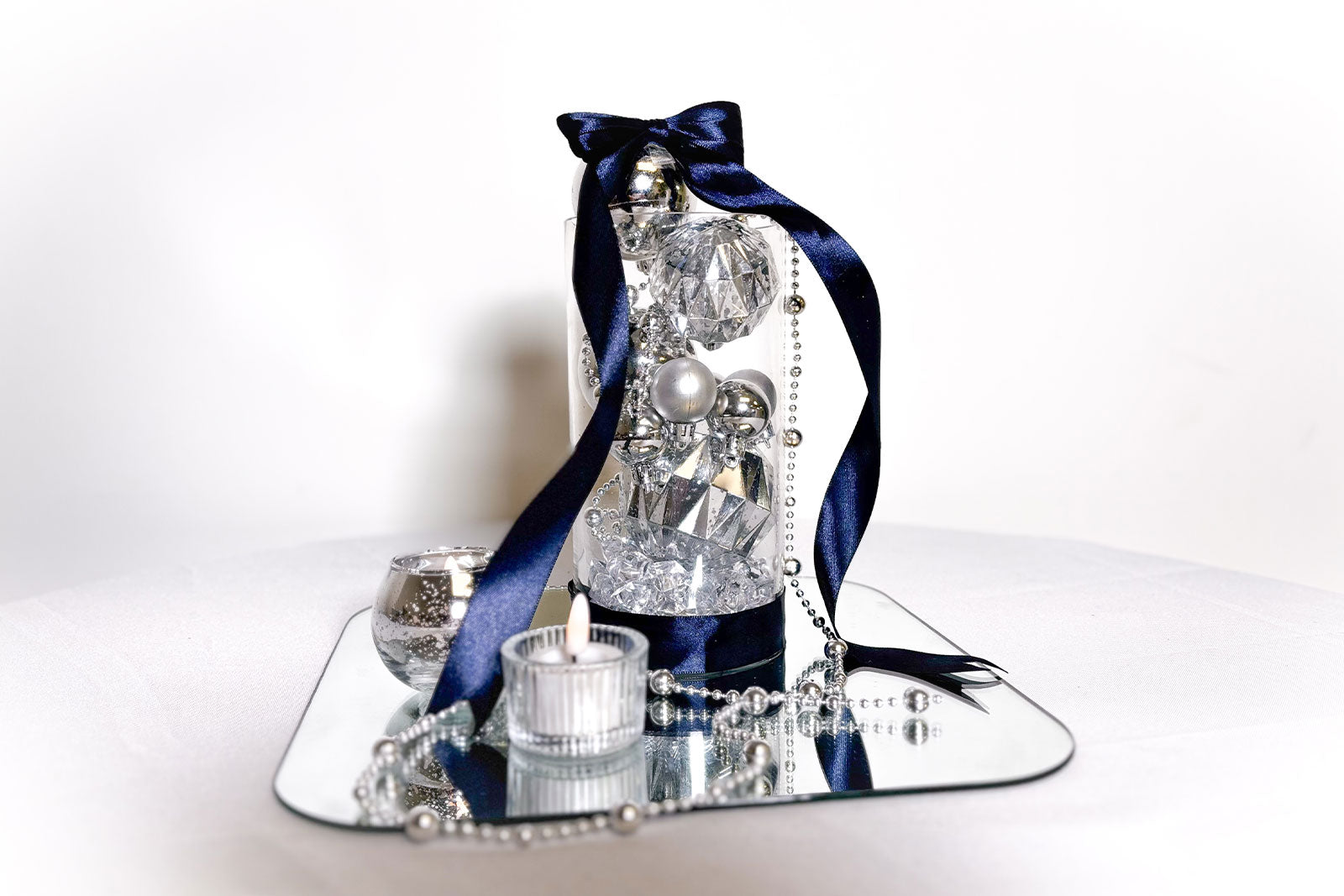 Luxury blue centrepiece with elegant design, perfect for upscale gala or event tables