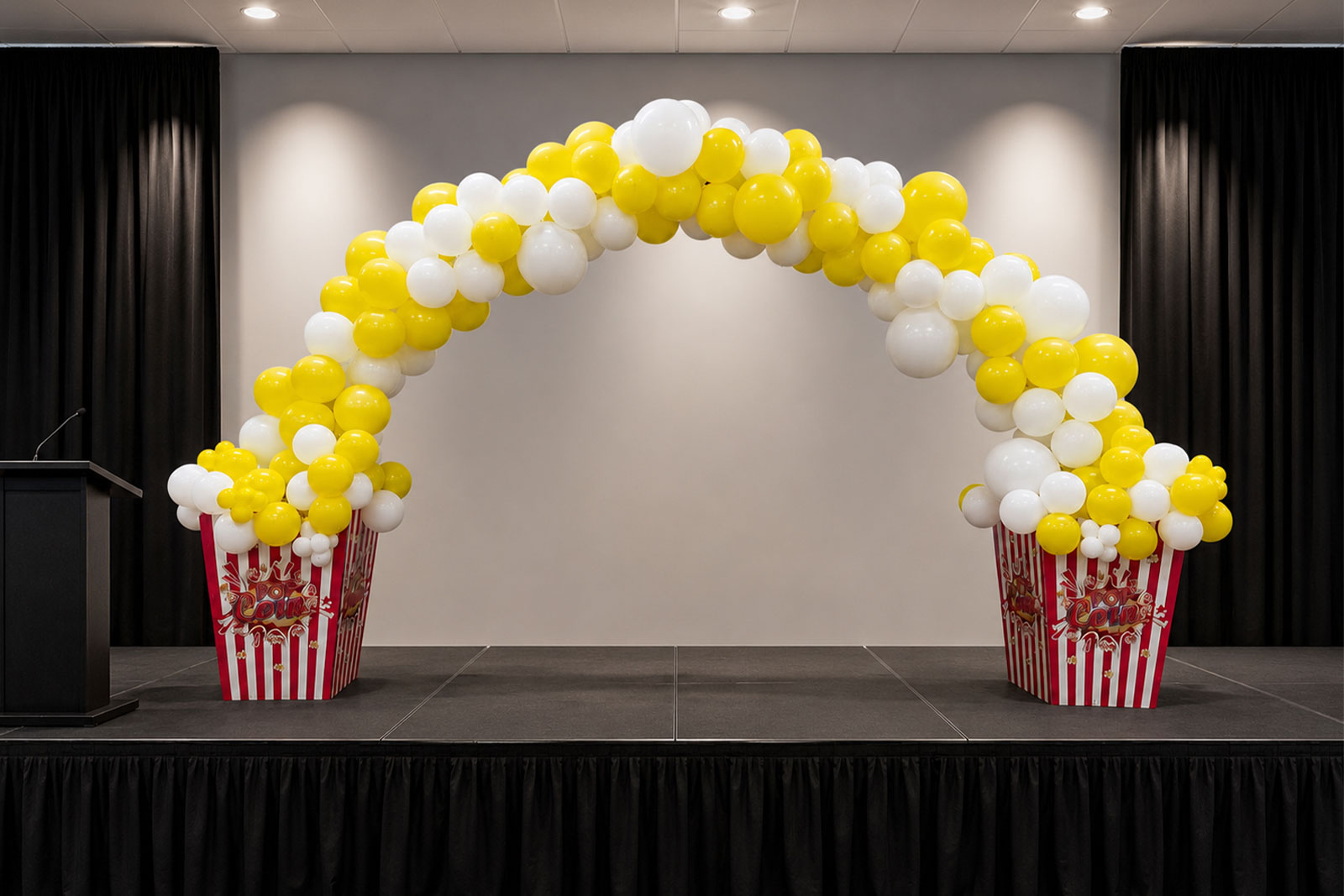 movie-night-popcorn-balloon-arch