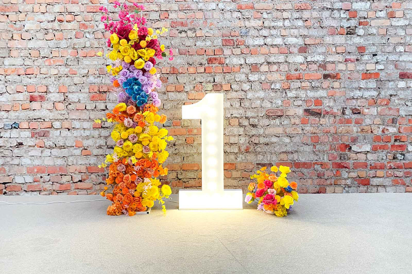 Number 1 marquee lights for birthday or event décor