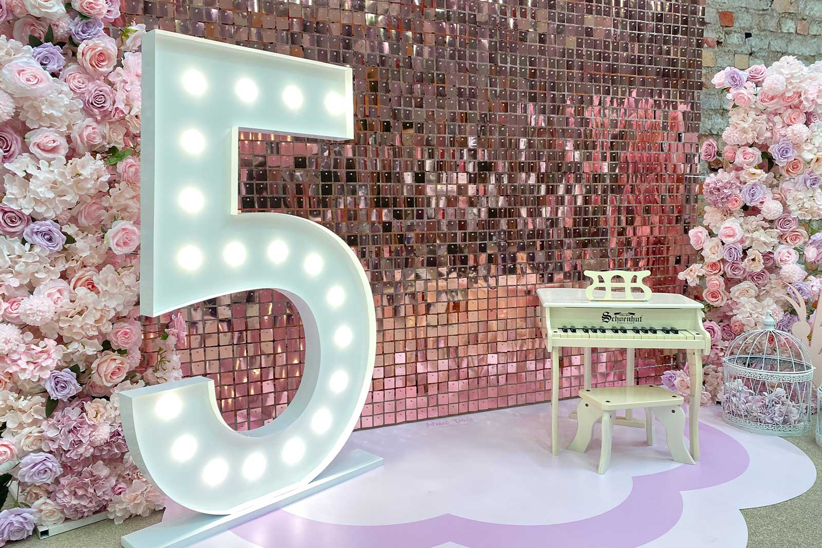 lluminated number 5 marquee lights for celebrations