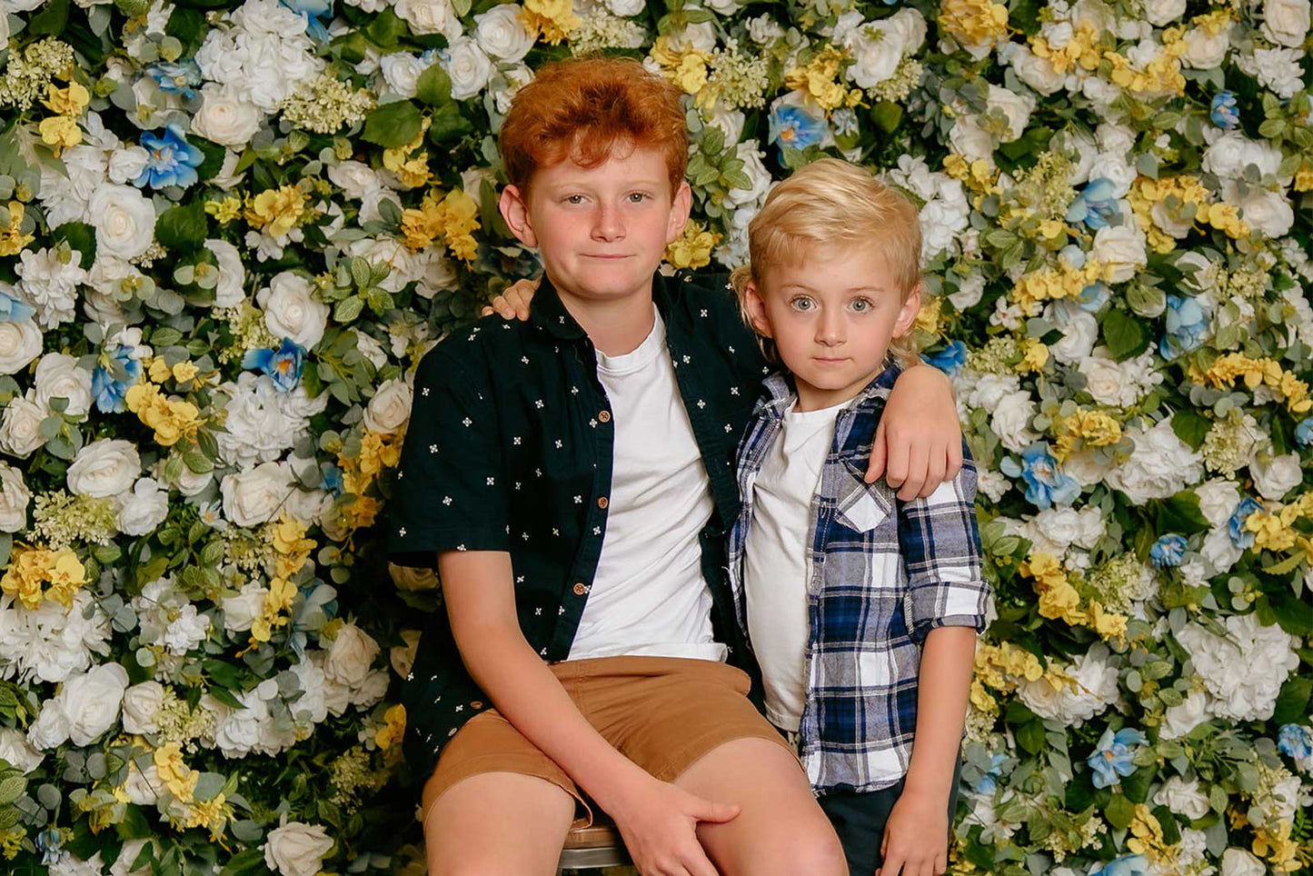 Playful floral wall backdrop for kids’ birthday and professional photos