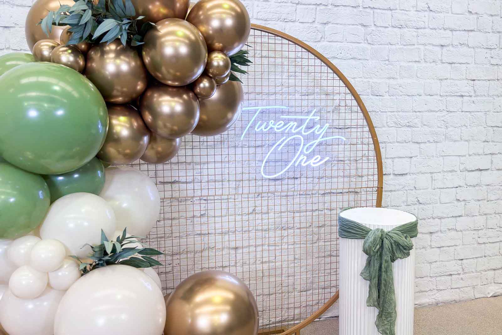 Twenty One neon sign for rent for milestone birthday celebrations