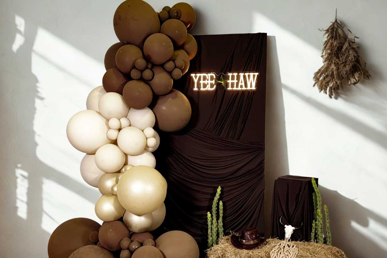 Western-themed balloon bunch for parties, weddings, and events, professionally arranged in Auckland